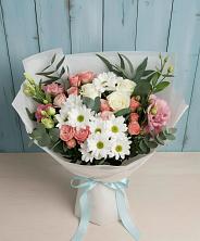 Букет цветов из:  Розы, Лизиантусы и Хризантемы в Большая Вруда