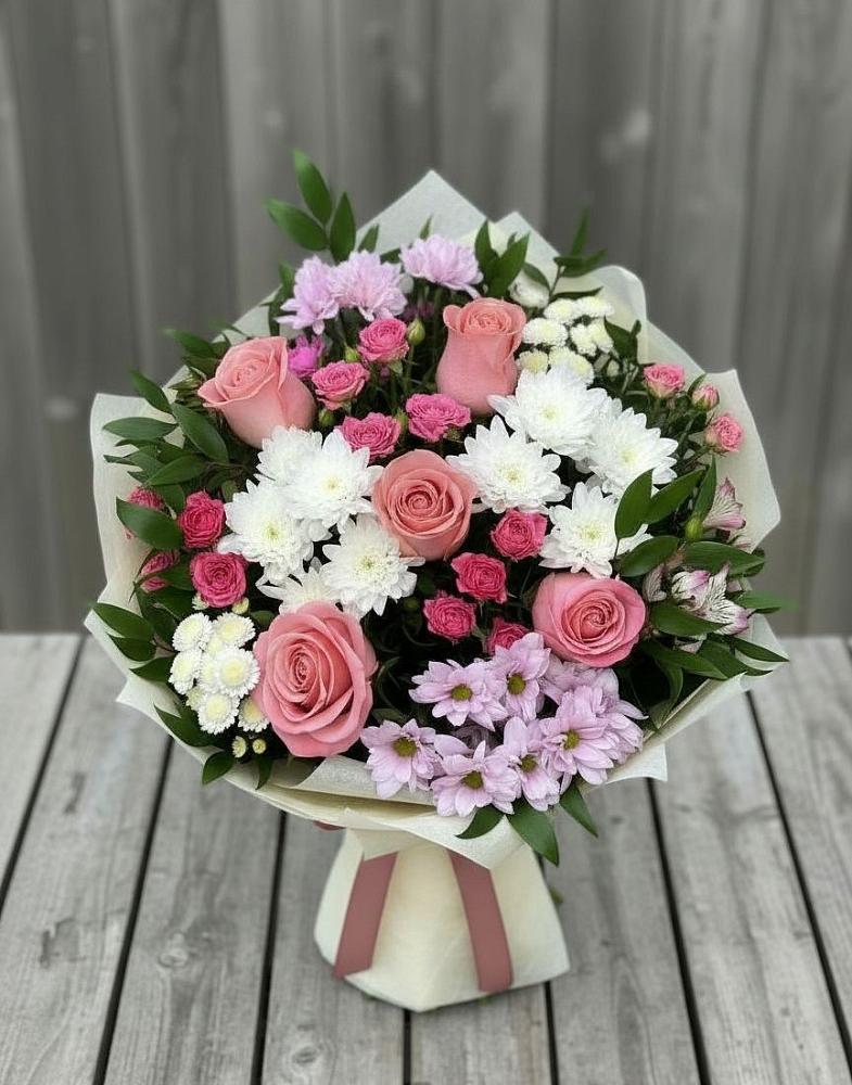 Букет цветов из: Альстромерии, Гвоздики, Розы и Хризантемы в Большая Вруда