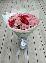 Букет цветов из:  Альстромерии в Большая Вруда