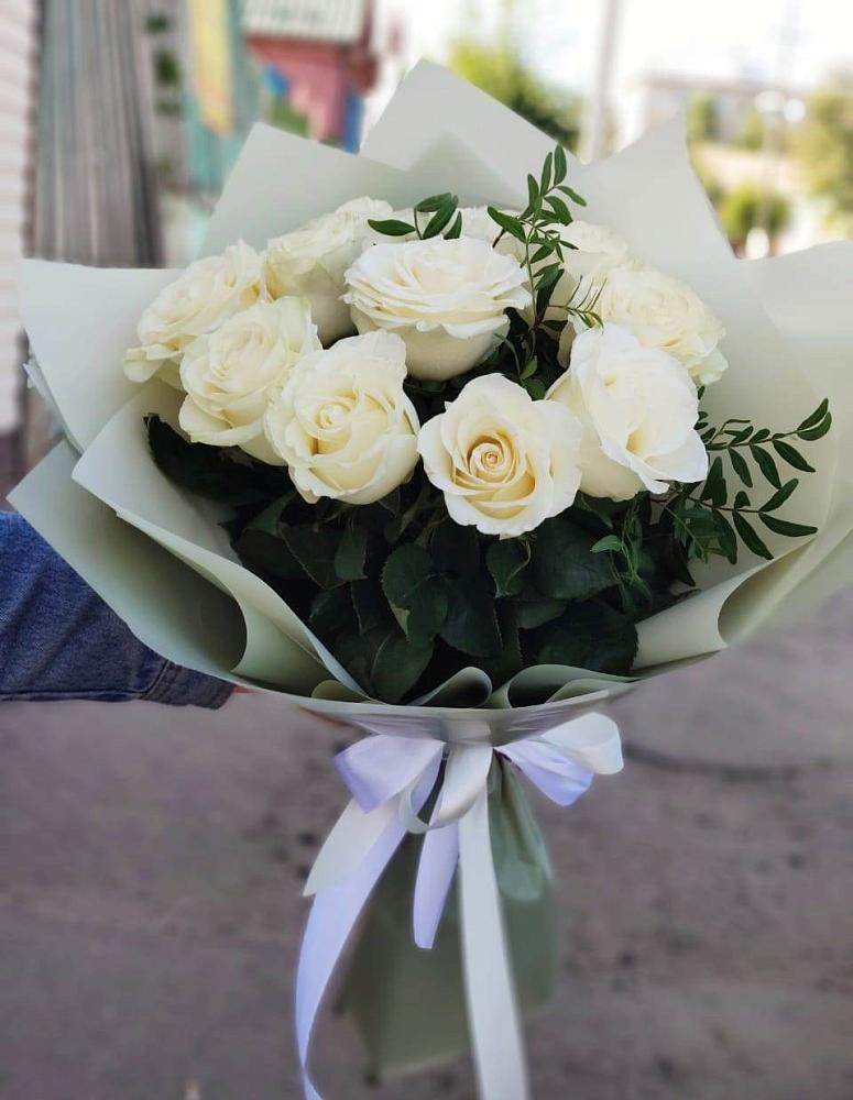 Букет Белые розы Проуд в Большая Вруда