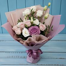 Букет цветов из:  Розы и Лизиантусы в Большая Вруда