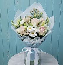 Букет цветов из:  Розы и Лизиантусы в Большая Вруда